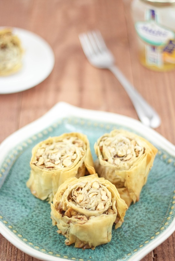 baklava pinwheel with honey